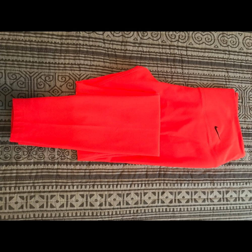 Nike Pro Red workout leggings